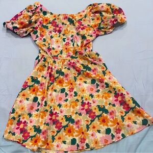 Floral print backless mini dress
SHEIN size large